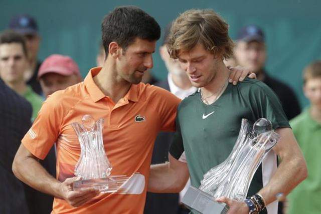 在这次的回 在这次的回